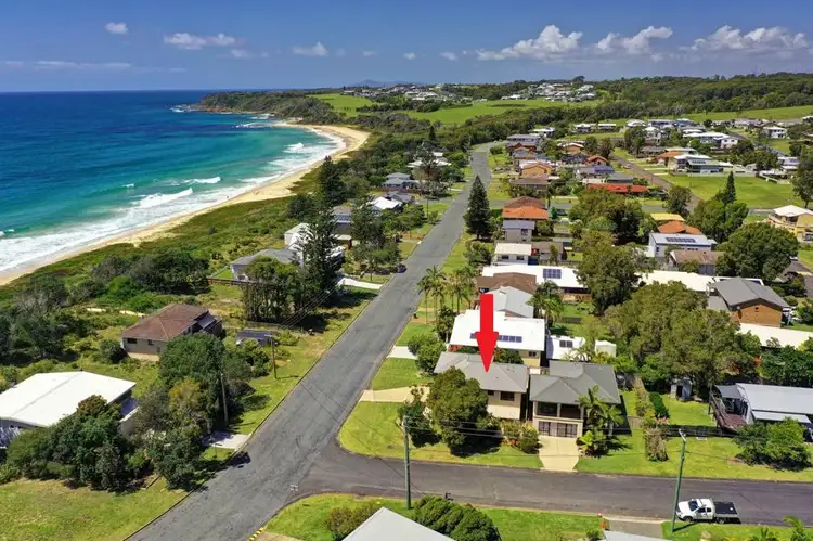 Fourth view of Homely house listing, 2 Cummins Way, Diamond Beach NSW 2430