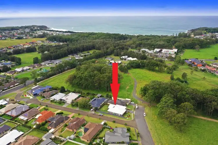 Fourth view of Homely house listing, 1 Glen Court, Black Head NSW 2430