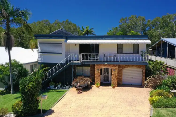 Second view of Homely house listing, 6 Escapade Avenue, Diamond Beach NSW 2430