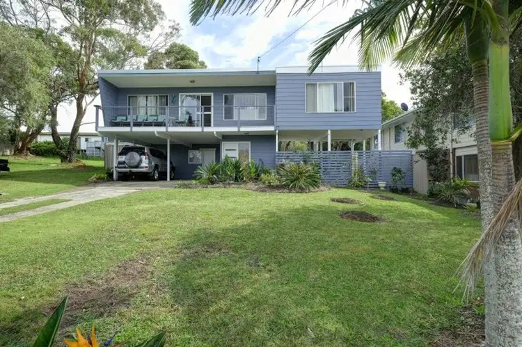 13 Escapade Avenue, Diamond Beach NSW 2430