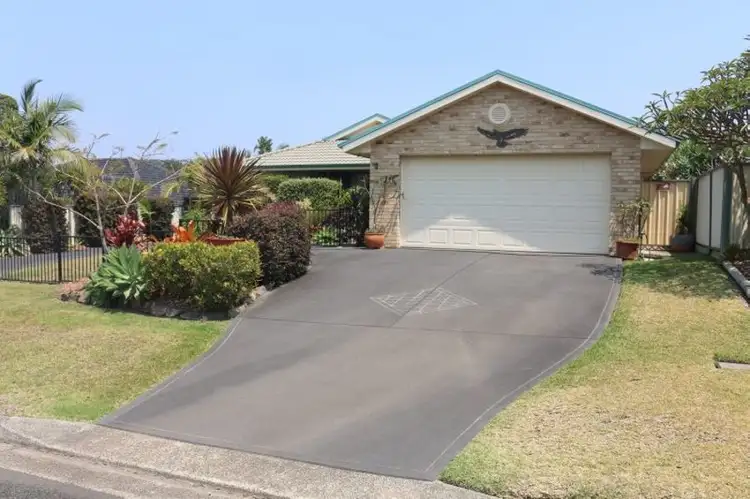 6 Meers Drive, Hallidays Point NSW 2430