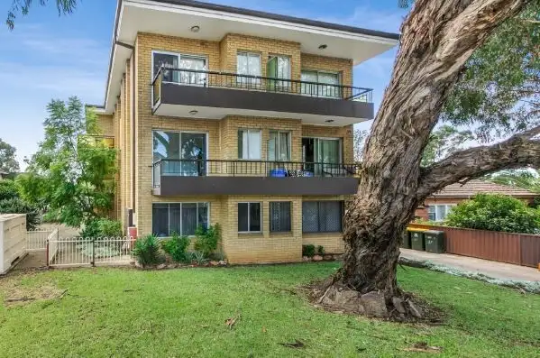 08/37 Calliope St, Guildford NSW 2161