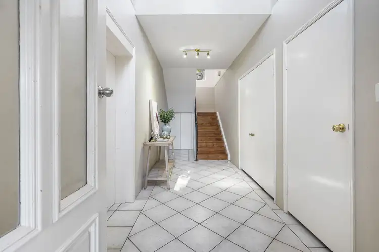 Second view of Homely house listing, 6 Roderic Court, Mount Lofty QLD 4350