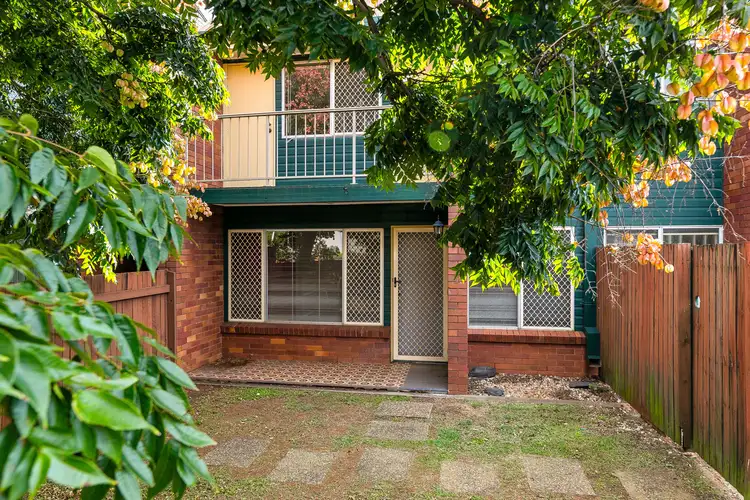 2/177a West Street, Newtown QLD 4350