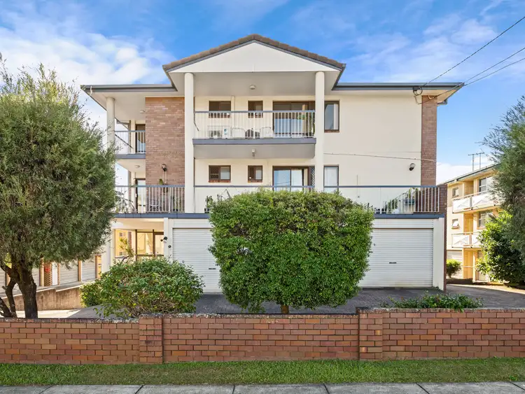 Main view of Homely unit listing, 4/8 Weston Street, Coorparoo QLD 4151