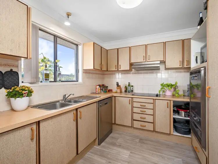 Sixth view of Homely unit listing, 4/8 Weston Street, Coorparoo QLD 4151