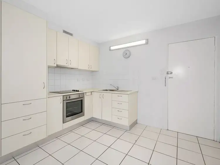 Fifth view of Homely villa listing, 3/9 Avenue Street, Coffs Harbour NSW 2450