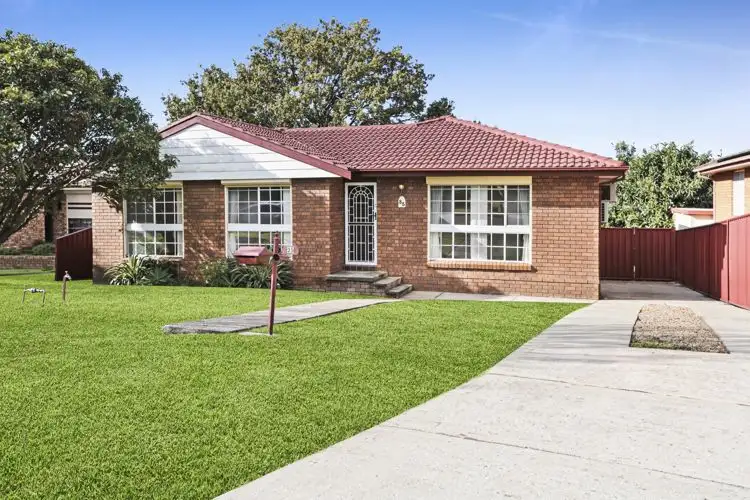 35 Stromeferry Crescent, St Andrews NSW 2566