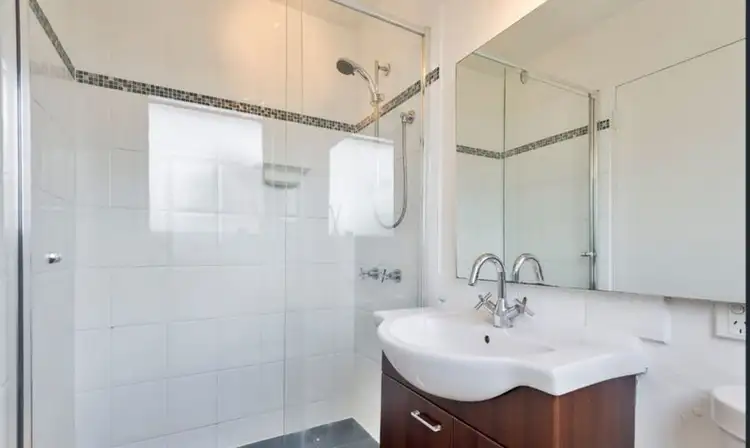 Fifth view of Homely apartment listing, 6/156a Napier Street, Essendon VIC 3040