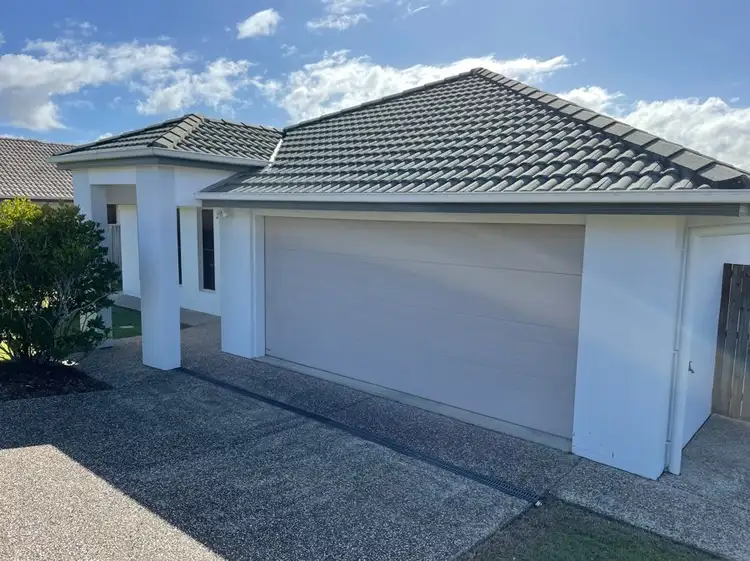 25 Anna Drive, Raceview QLD 4305