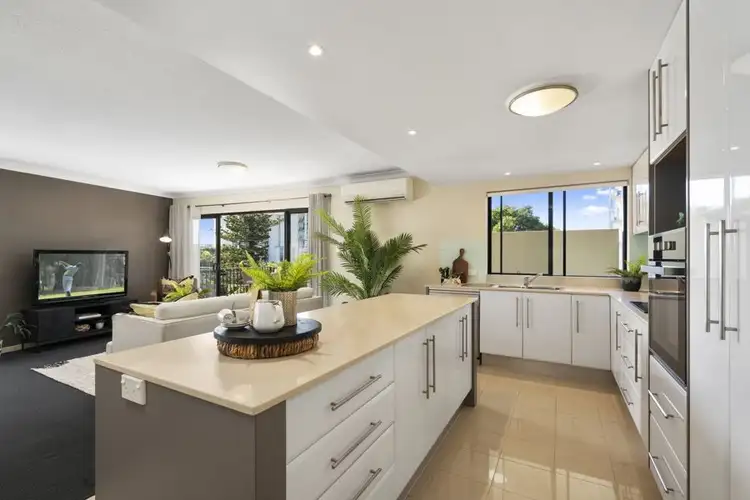 Third view of Homely unit listing, 4/11 Dix Street, Redcliffe QLD 4020