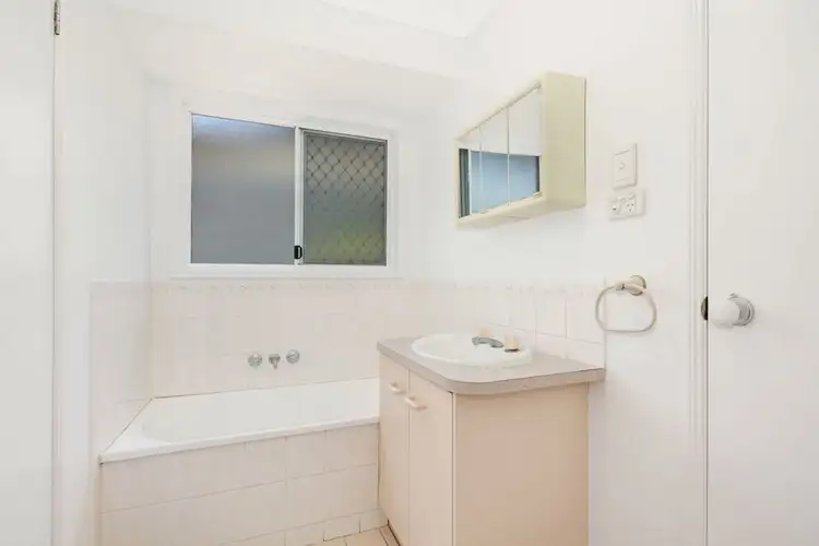 Sixth view of Homely house listing, 5 Lillypilly Court, Kallangur QLD 4503