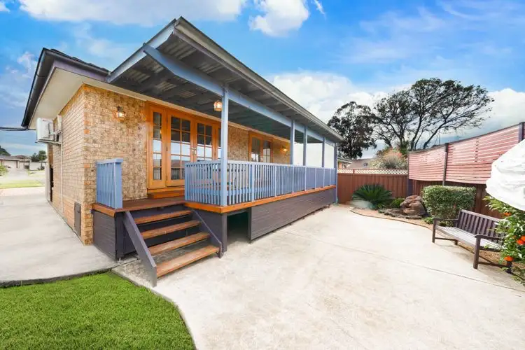 7 Quenda Place, St Helens Park NSW 2560
