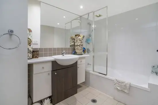 Sixth view of Homely apartment listing, 101/54 Vernon Terrace, Teneriffe QLD 4005