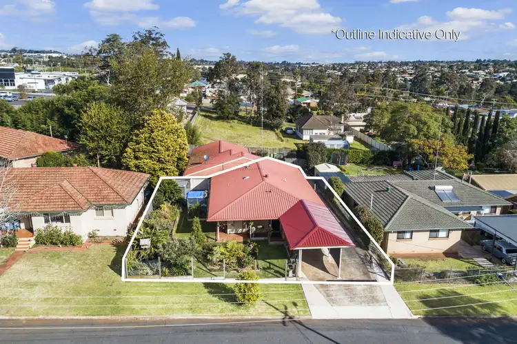 1/4 Dora Street, South Toowoomba QLD 4350