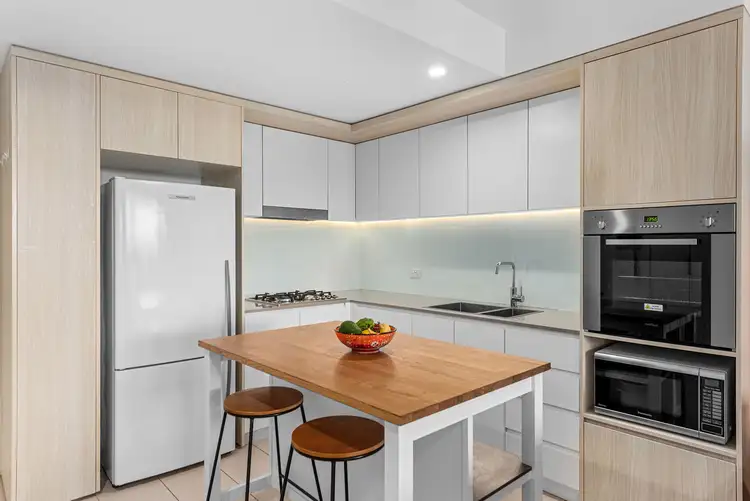 Second view of Homely unit listing, 2032/123 Cavendish Road, Coorparoo QLD 4151