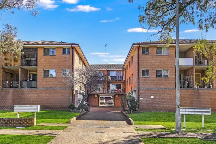 17/25 Cambridge Street, Merrylands NSW 2160