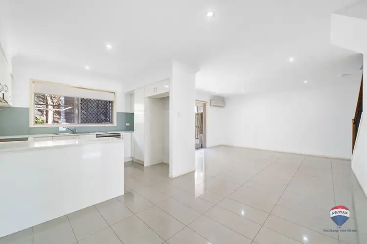 Fifth view of Homely townhouse listing, 9/30 Girraween Crescent, Parkinson QLD 4115