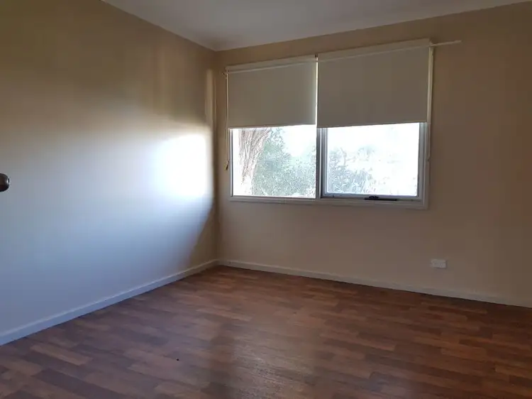 Sixth view of Homely house listing, 5 Lorikeet Court, Murray Bridge SA 5253