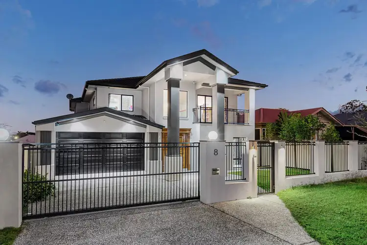 8 Nielson Street, Chermside QLD 4032