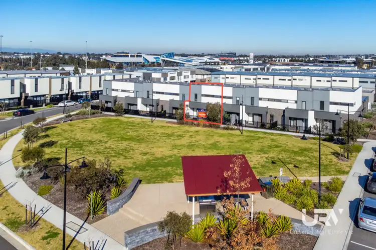 10 Cyan Walk, Craigieburn VIC 3064