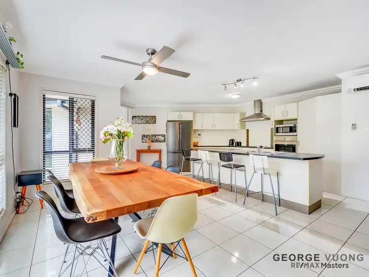 21 Snowy River Cct, Forest Lake QLD 4078