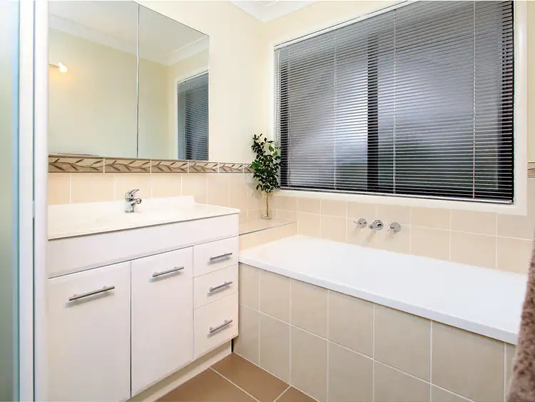 Seventh view of Homely house listing, 17 James Cash Court, Albany Creek QLD 4035