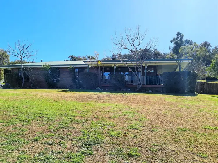 4 Barley Court, Meringandan West QLD 4352