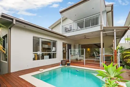 12 Moyenne Crescent, Varsity Lakes QLD 4227