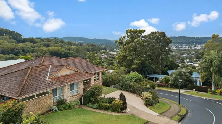16 Albatross Avenue, Nambour QLD 4560