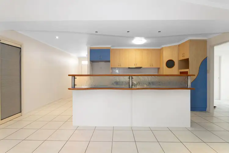 Sixth view of Homely house listing, 27/4 Bourke Street, Blacks Beach QLD 4740