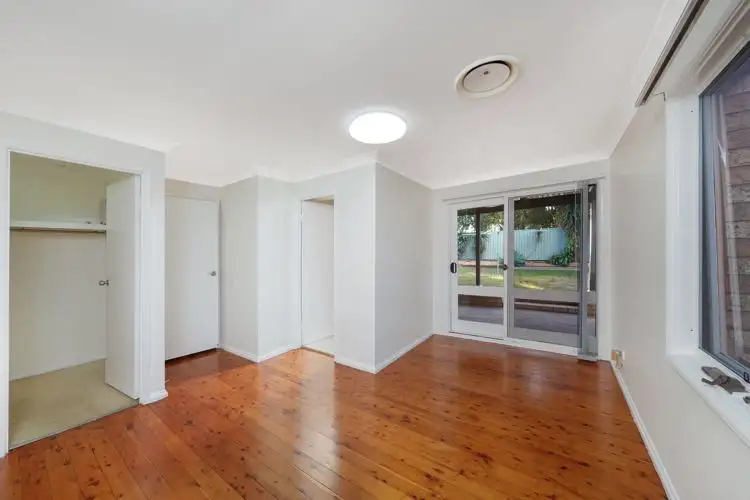 Fifth view of Homely house listing, 27 Fluorite Place, Eagle Vale NSW 2558