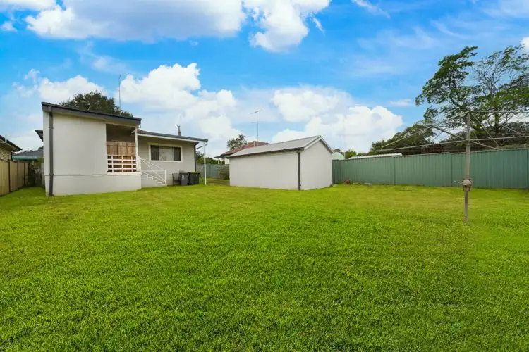 Sixth view of Homely house listing, 35 Bocking Avenue, Bradbury NSW 2560