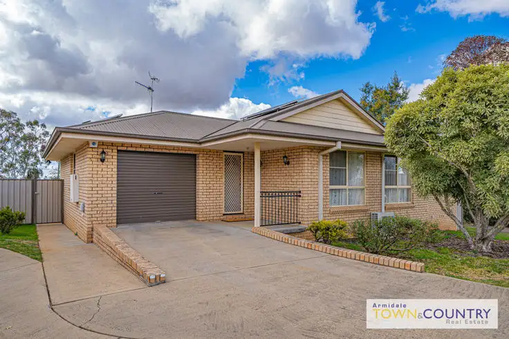 2/2 Keena Close, Armidale NSW 2350