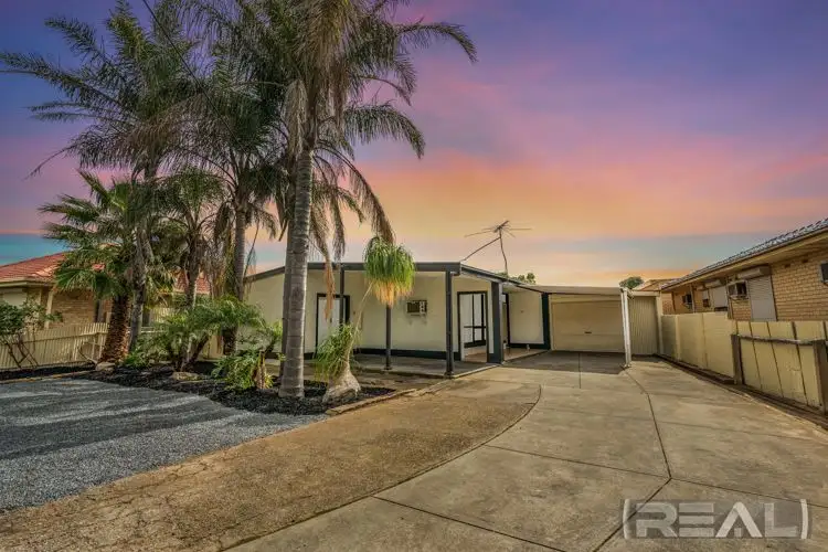 11 Kings Road, Salisbury Downs SA 5108
