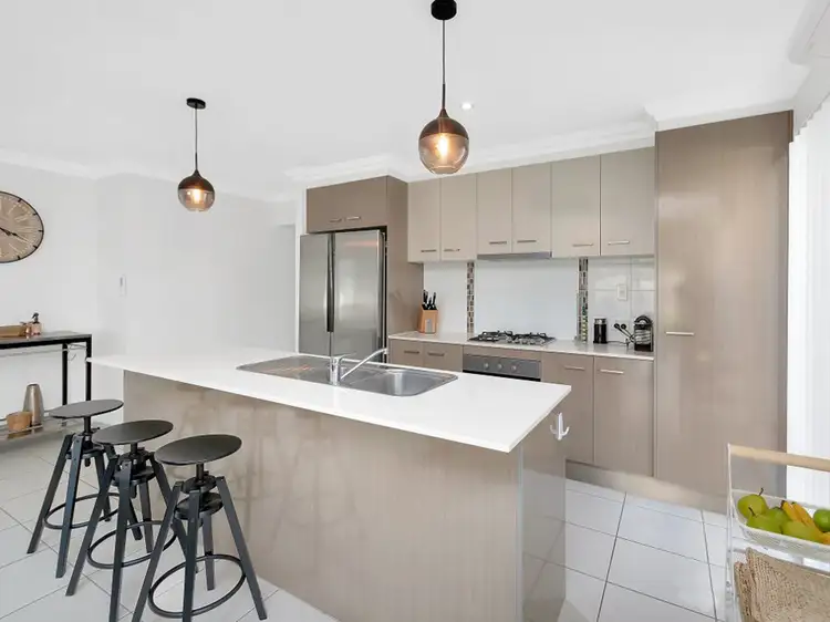 Second view of Homely house listing, 5 Laguna Crescent, Springfield Lakes QLD 4300