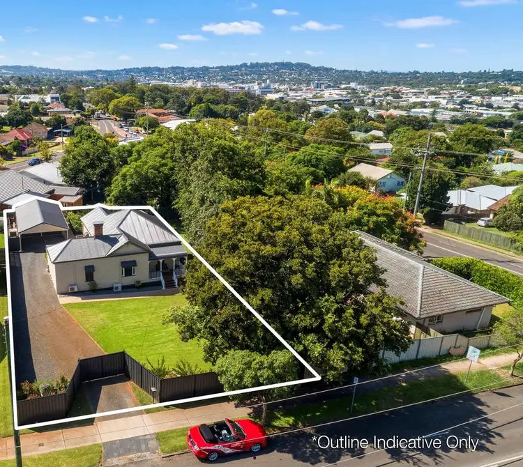 285 South Street, Harristown QLD 4350
