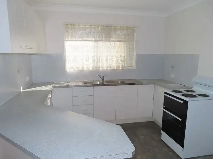 Second view of Homely townhouse listing, 10/38 Short Street, Stanthorpe QLD 4380