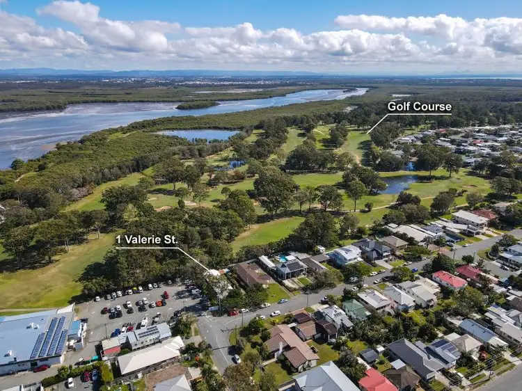 1 VALERIE STREET, Clontarf QLD 4019
