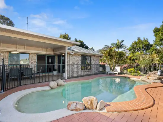 24 Ridgepointe Drive