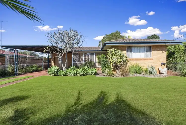 30 Tomkinson Street, Wilsonton QLD 4350