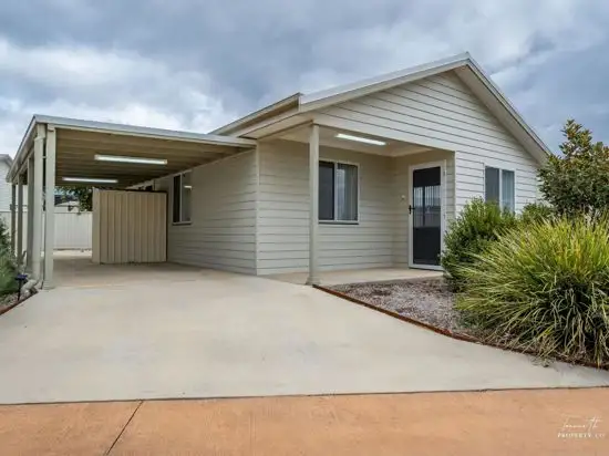 60/19-51 Warral Road, Tamworth NSW 2340