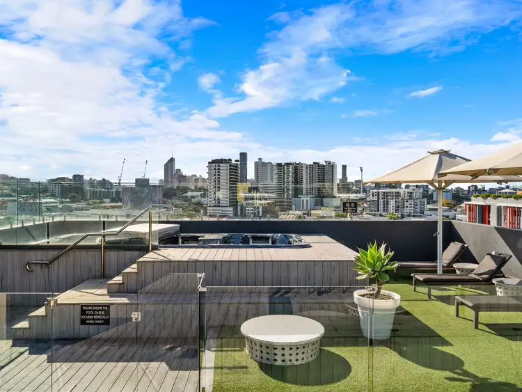 504/151 Logan Road, Woolloongabba QLD 4102