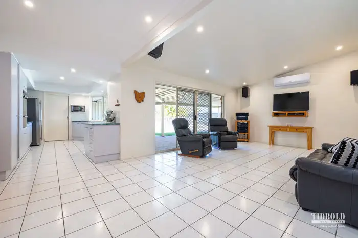 Fifth view of Homely house listing, 2 Ruby Court, Alexandra Hills QLD 4161