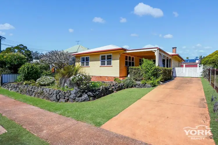 124 Taylor Street, Newtown QLD 4350