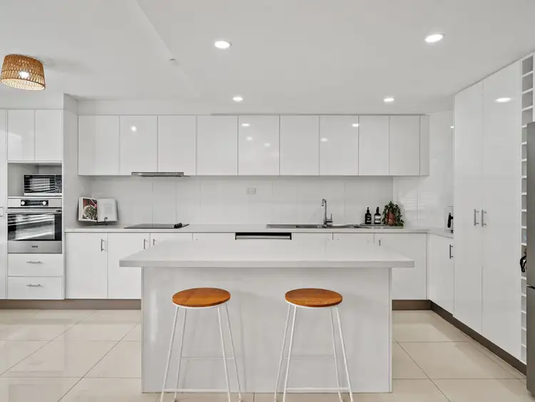 Second view of Homely unit listing, 2/89 Thorn Street, Kangaroo Point QLD 4169