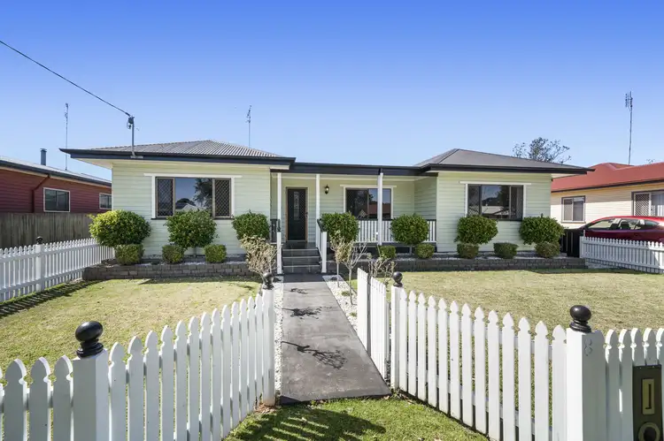 8 McLeish Street, Harristown QLD 4350