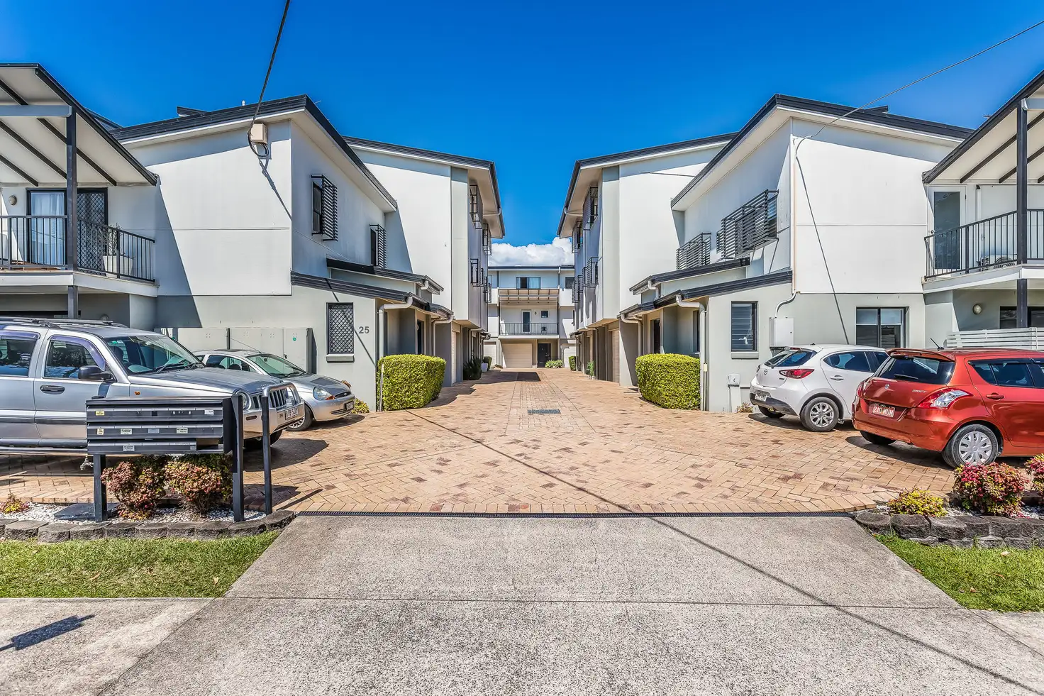 Main view of Homely townhouse listing, 10/25-27 Georgina Street, Woody Point QLD 4019