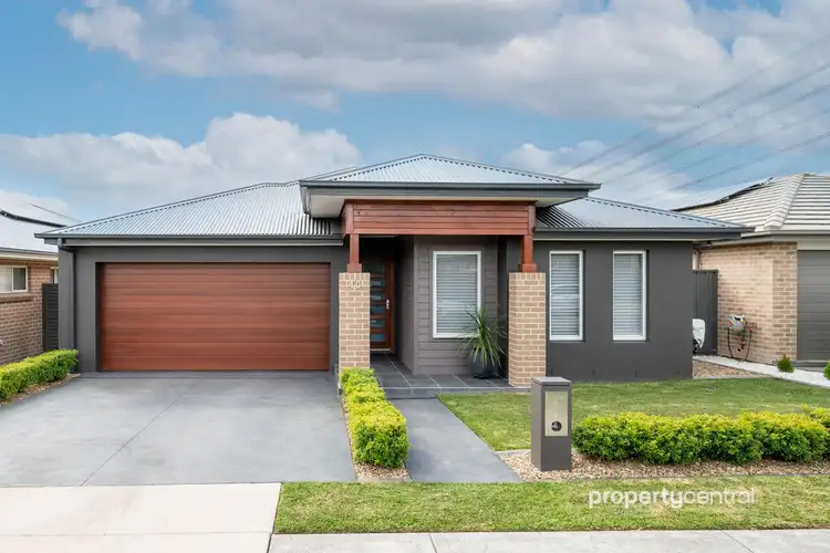 40 Flotilla Circuit, Jordan Springs NSW 2747