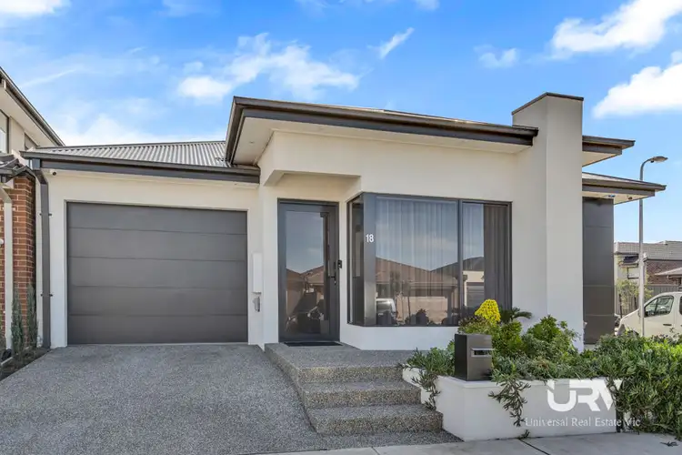 18 Bowenia Avenue, Craigieburn VIC 3064